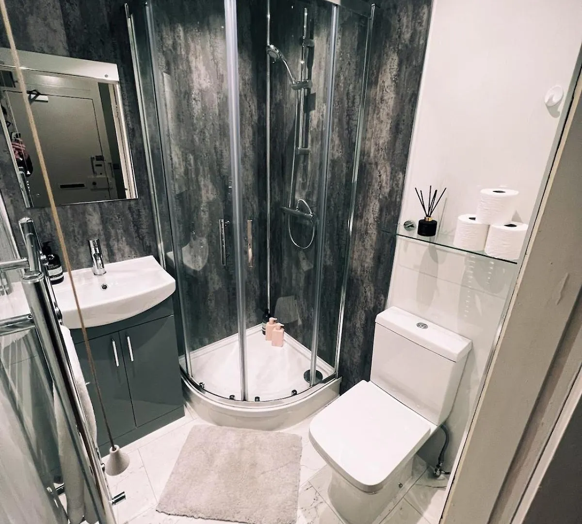 Apartment Central Designer Flat By Castle Edinburgh